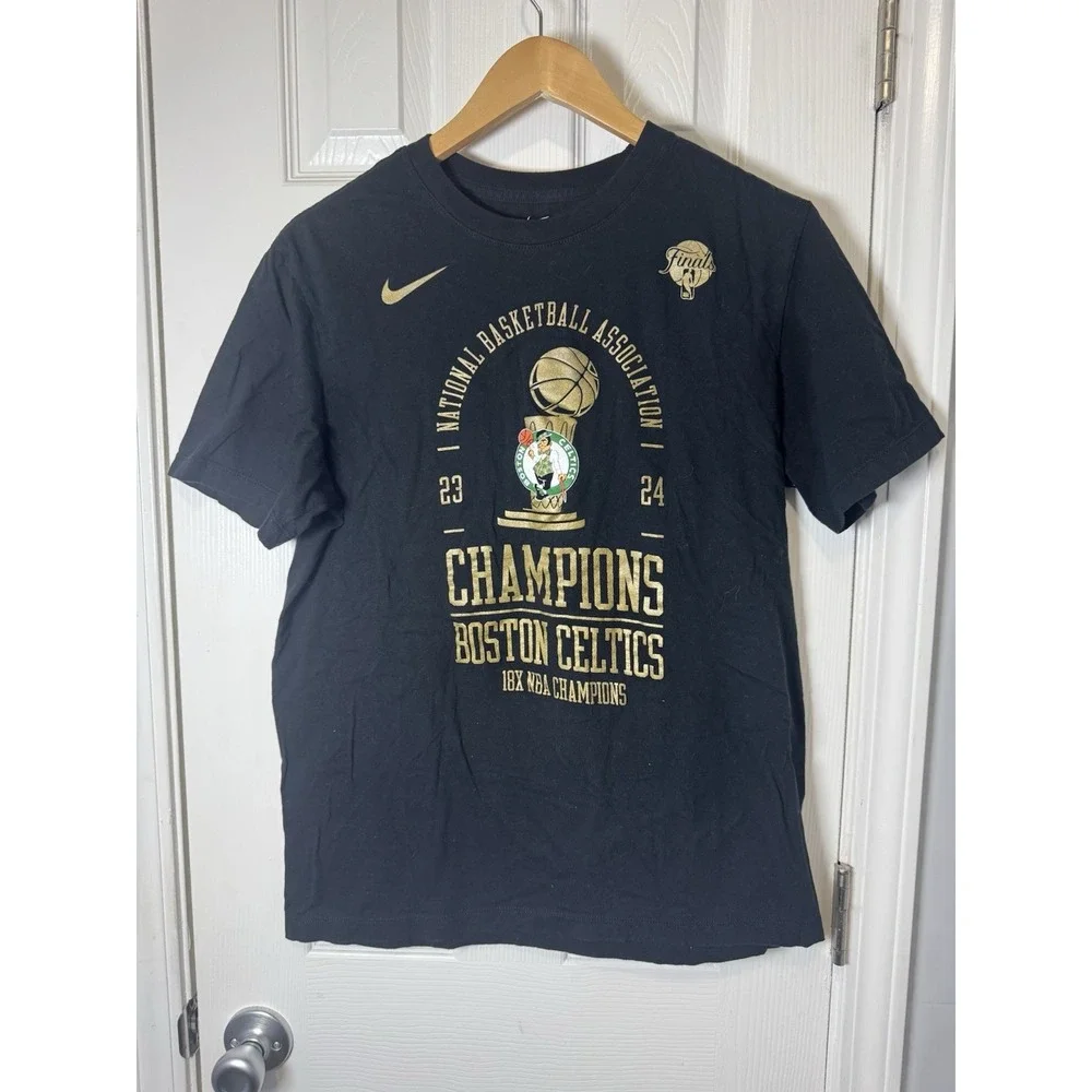 Boston Celtics 2024 NBA Champions Nike Official Locker Room‎ T-Shirt Mens M
